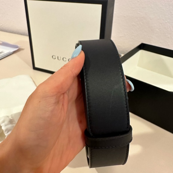 Gucci Women’s 2015 RE-EDITION WIDE LEATHER BELT black and gold Size 80B - Picture 12 of 12